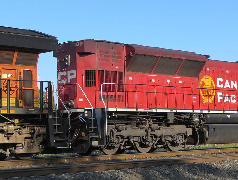 Details about   Canadian Pacific SD70ACu Kit 